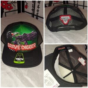 Monster Jam Grave Digger Youth Cap